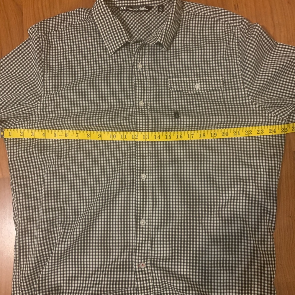 Travis Mathew Longsleeve Button Up Size Xl - image 4